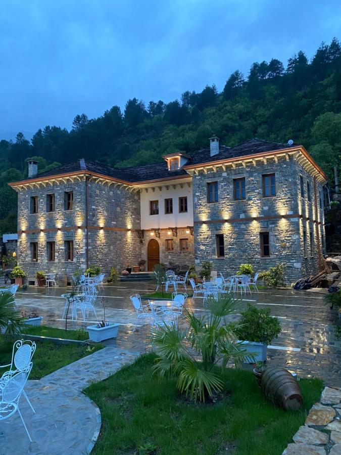 Hotel Kaso Ervehe Përmet Extérieur photo
