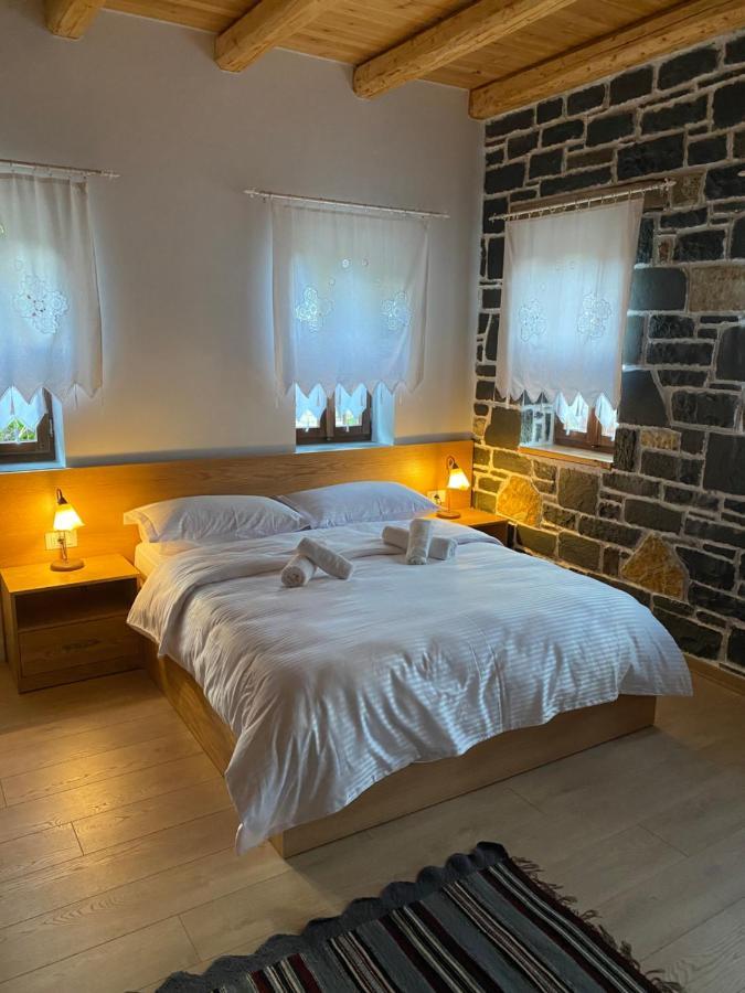 Hotel Kaso Ervehe Përmet Extérieur photo